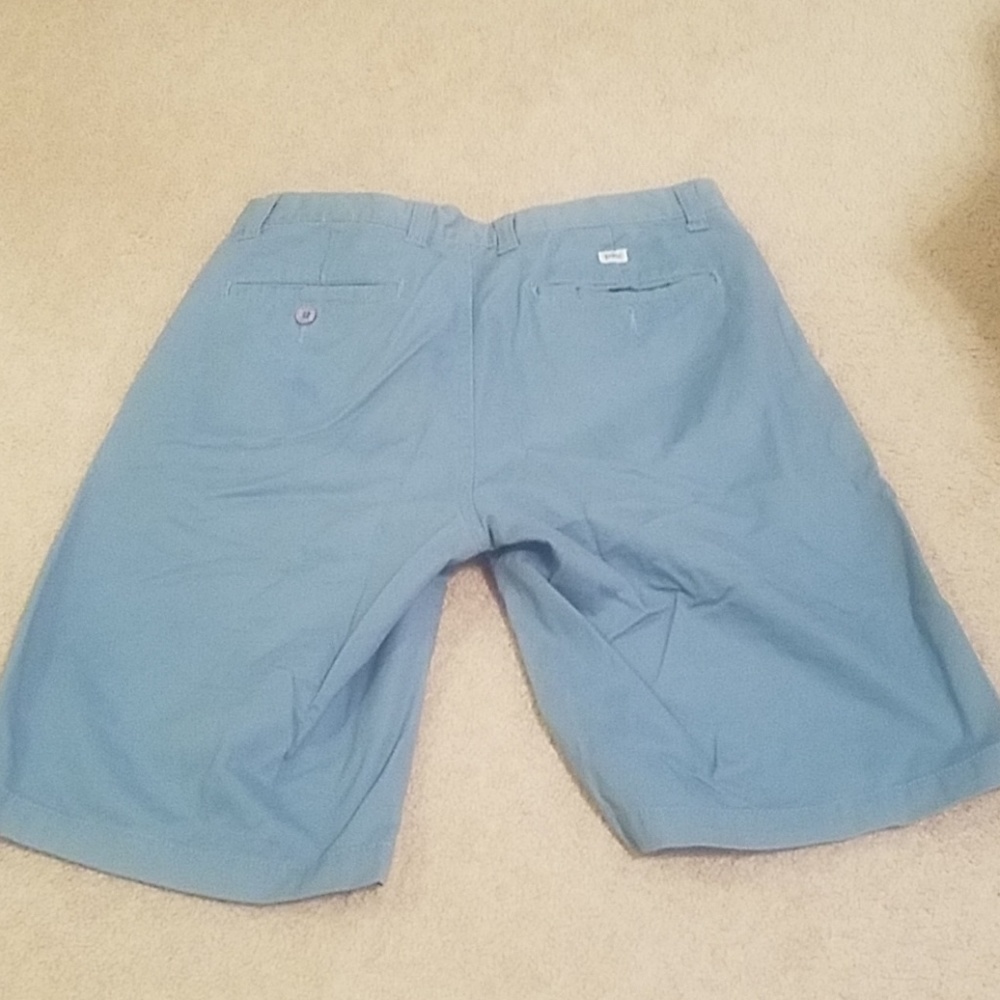 Shorts - Picture 3 of 3